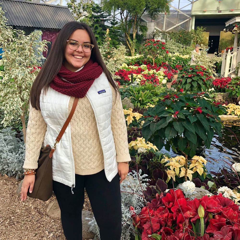 Meet your Posher, Alejandra